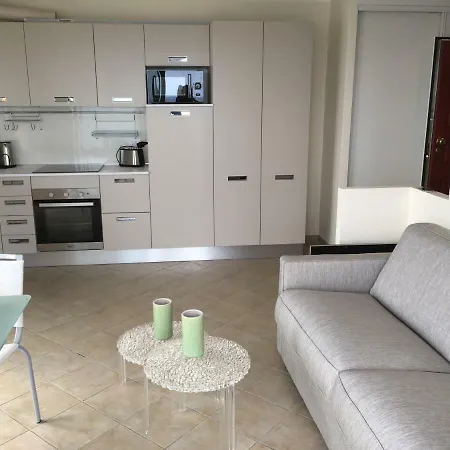 Mini Attico Vista Mare Apartment *