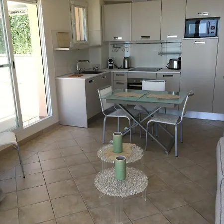 Apartment Mini Attico Vista Mare *